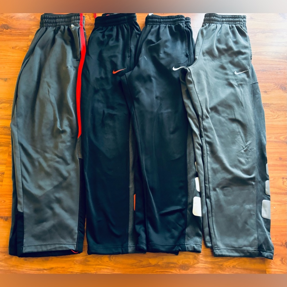 Nike Men’s SweatPants - size XL